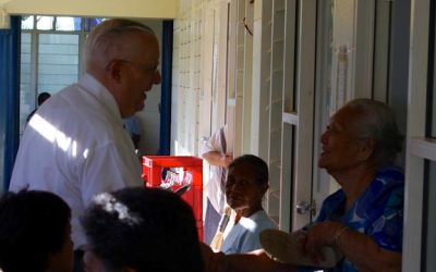 Разрушительный шторм приносит истинный дух Рождества мормонам в Самоа